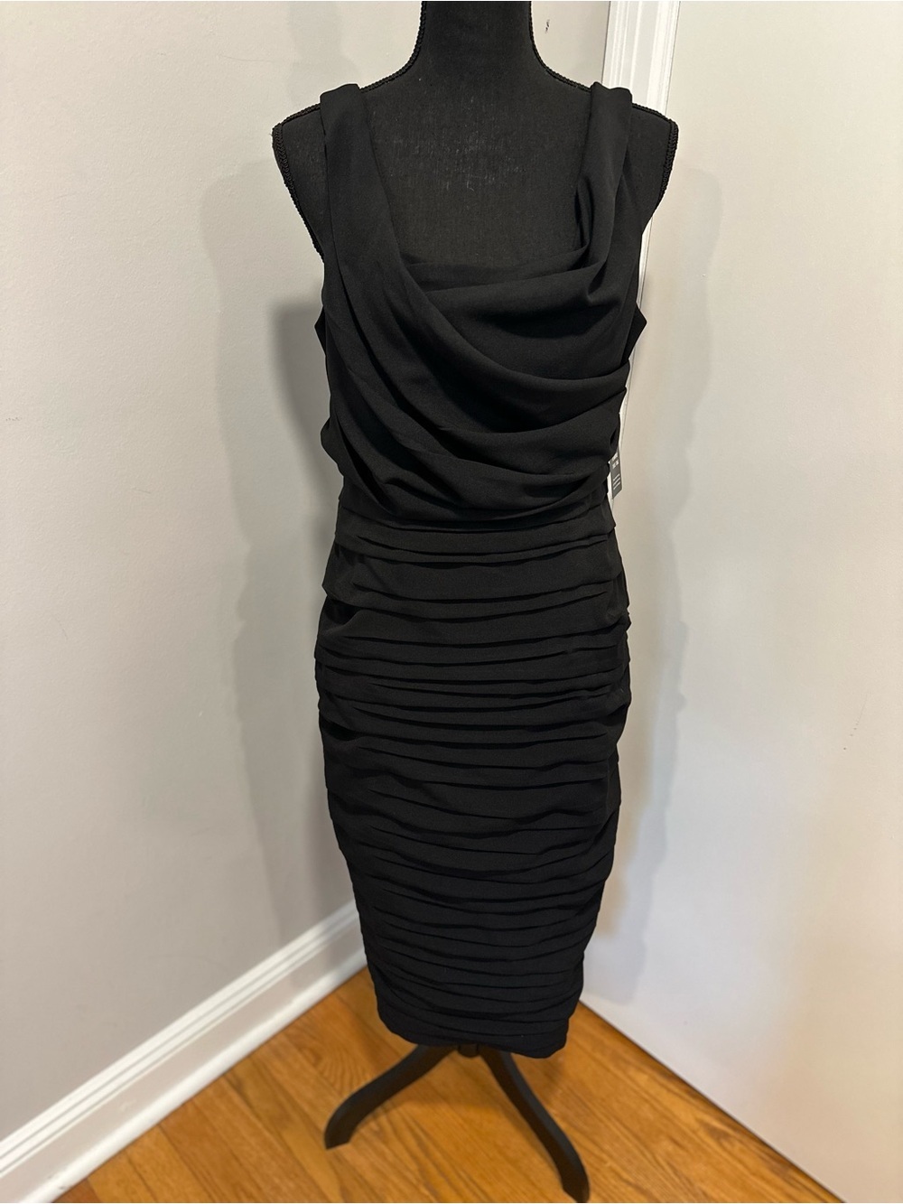 NWT black Express Sz:14 Cowl neck tiered ruched midi sheath Bodycon Formal dress